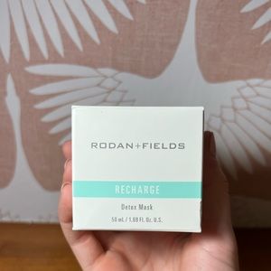 BRAND NEW Rodan + Fields Recharge Mask